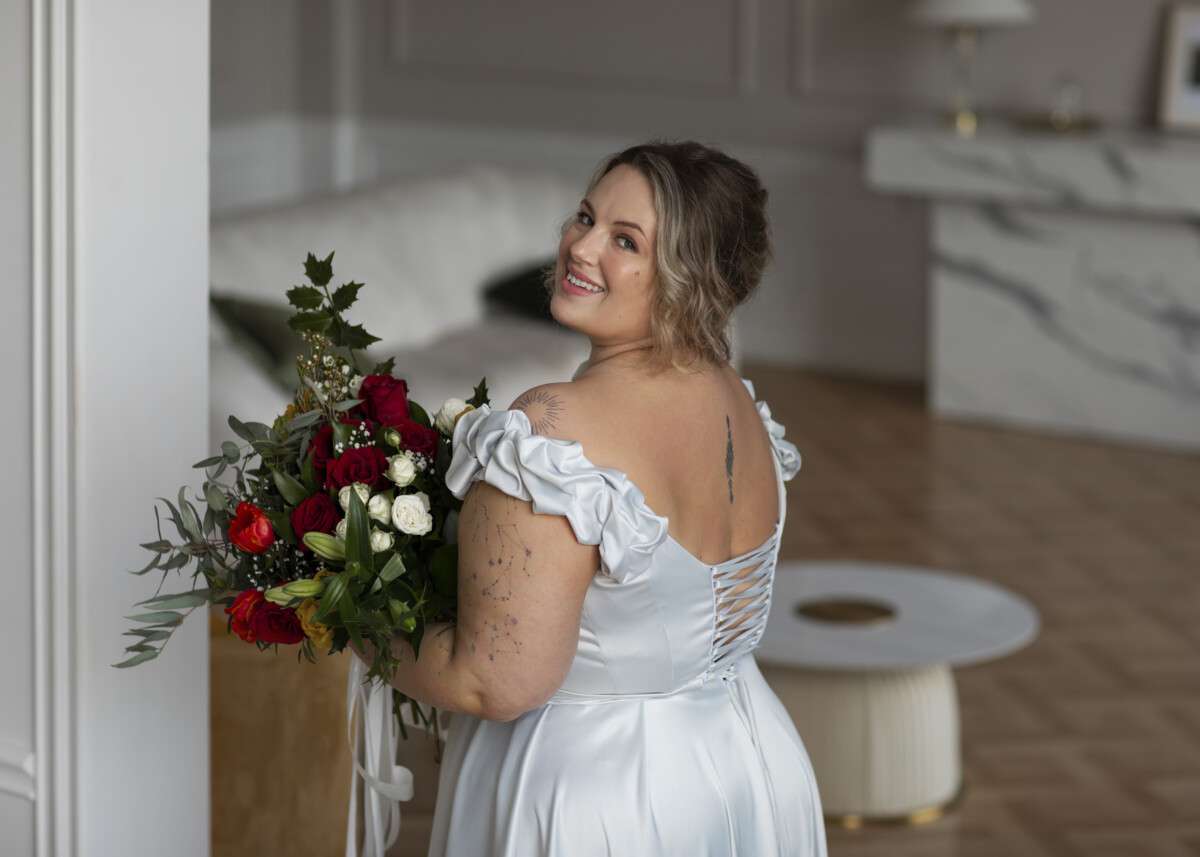 Conseils pour choisir la robe de mariée grande taille parfaite Idées